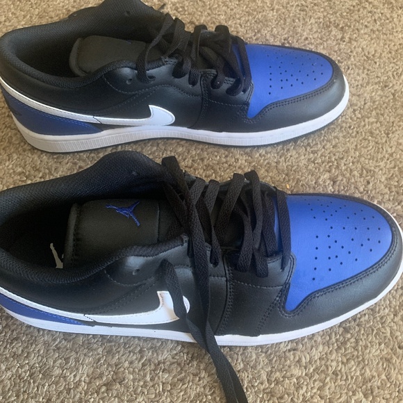 Men’s sneakers- Nikes Air Jordan - Picture 1 of 6